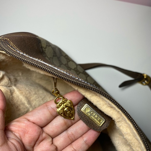 Crossbody - Picture 11 of 16